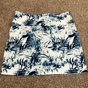 S.C. & Co. Ladies Skort Size XXL blue and white floral palm design
